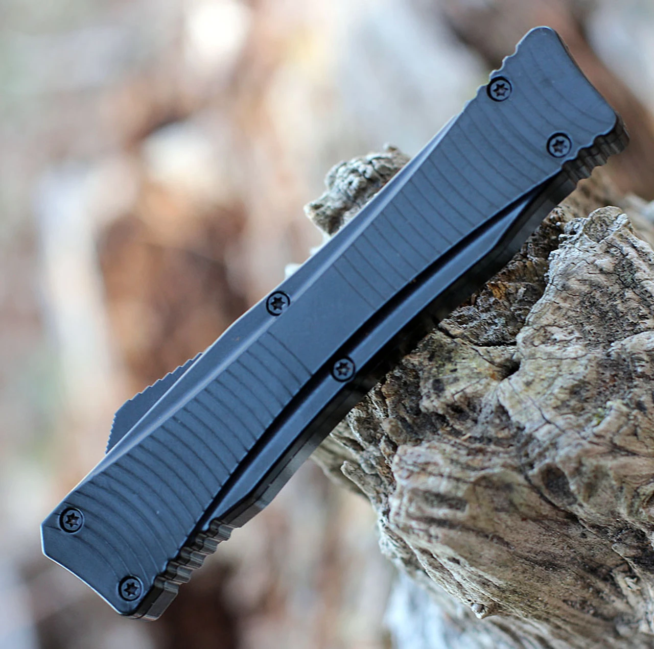 Boker Plus Falcon 2.0 OTF Automatic Blk Alum (3.4" D2 Satin Recurve) 06EX245 5 Boker Plus Falcon 2.0 OTF Automatic Blk Alum (3.4" D2 Satin Recurve) 06EX245 - Image 3